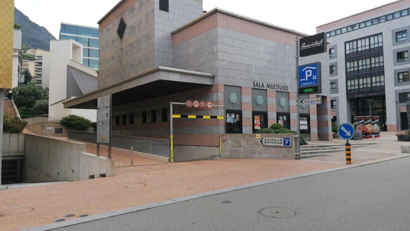 Hotel Dischma - Free Bus And Train Ticket Paradiso Bagian luar foto