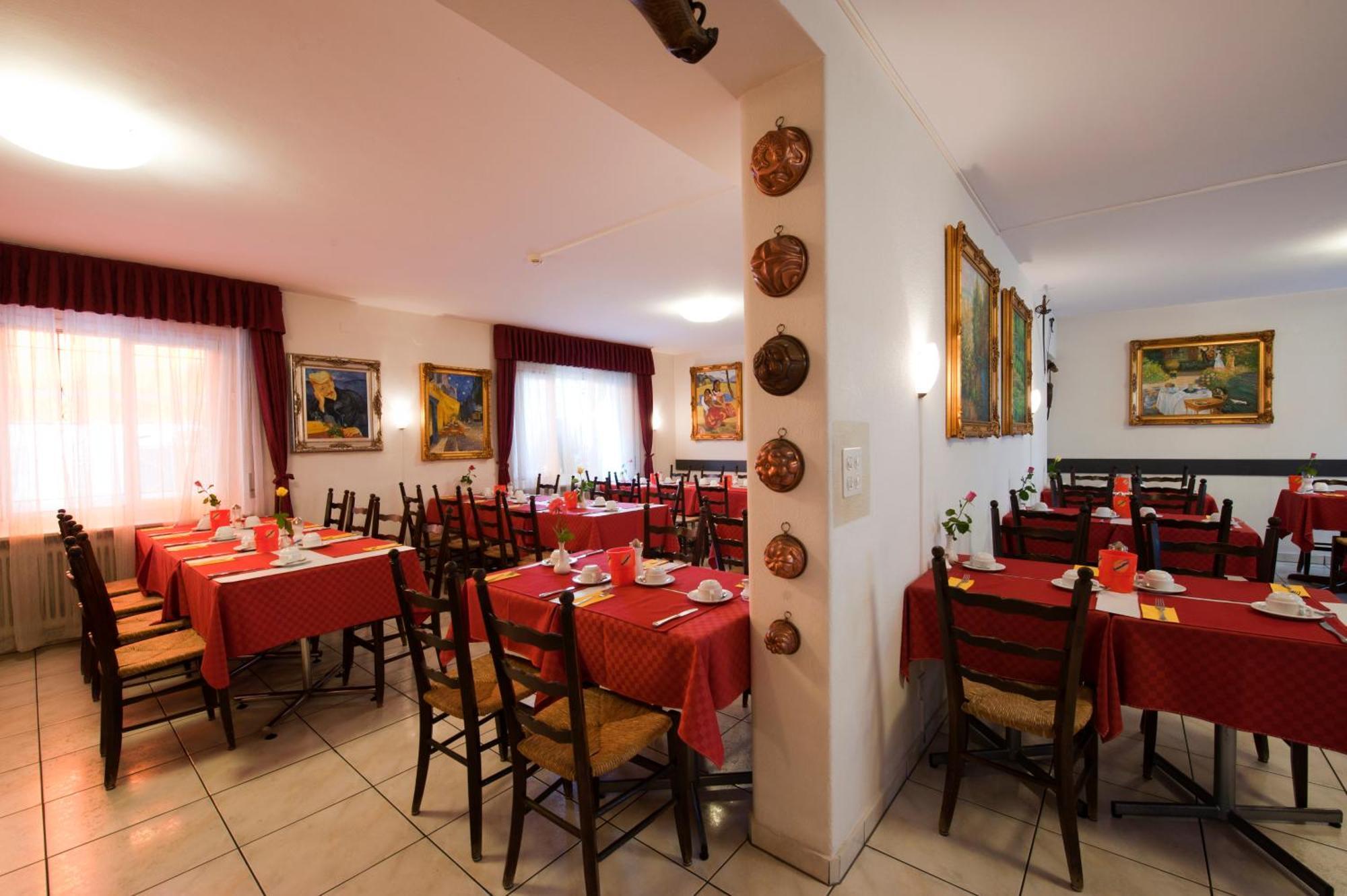 Hotel Dischma - Free Bus And Train Ticket Paradiso Bagian luar foto