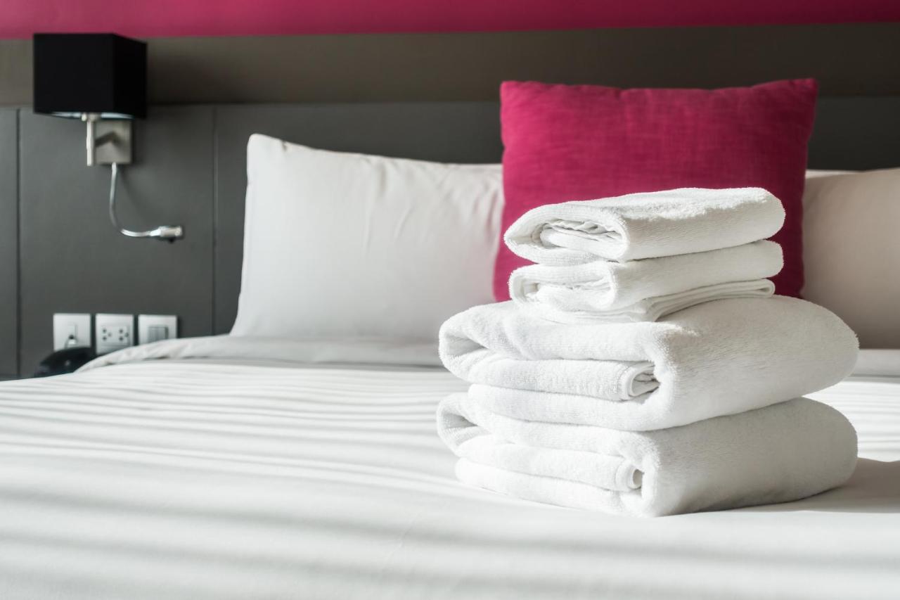 Hotel Dischma - Free Bus And Train Ticket Paradiso Bagian luar foto